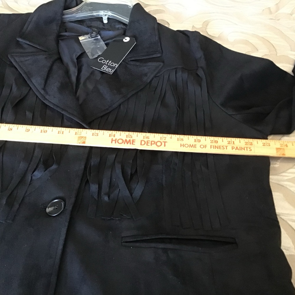 BLACK FAUX LEATHER JACKET, NWT, size Xlg. Fringed front and back - Picture 6 of 11